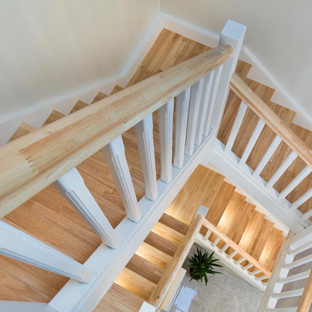 Vakmannen massief houten trappen